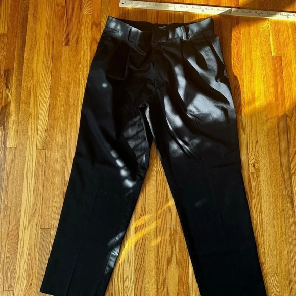 Dockers Classic Fit dress pants, black - Picture 3 of 5